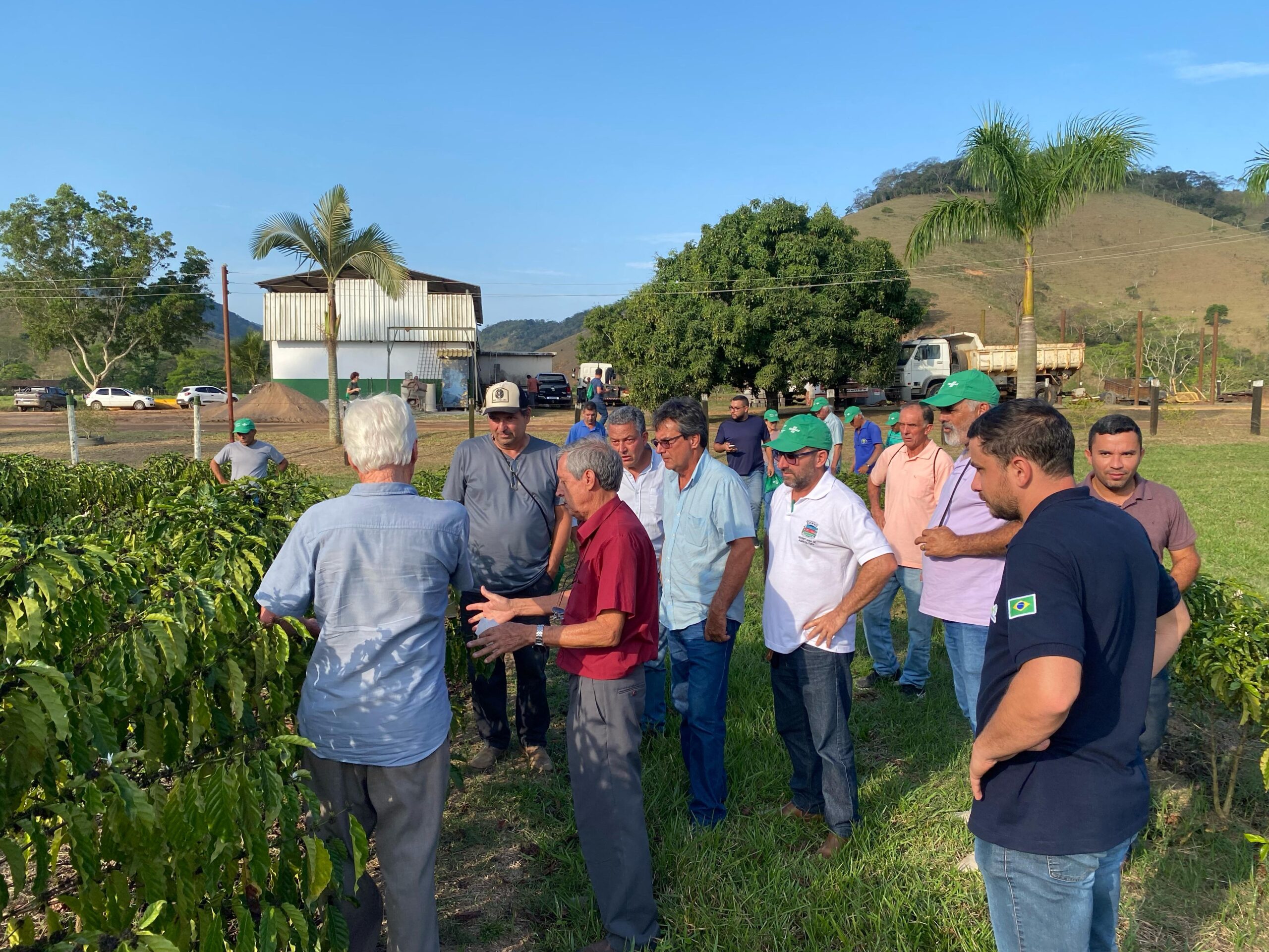 Santa Maria Madalena recebe Dia de Campo sobre Cafeicultura